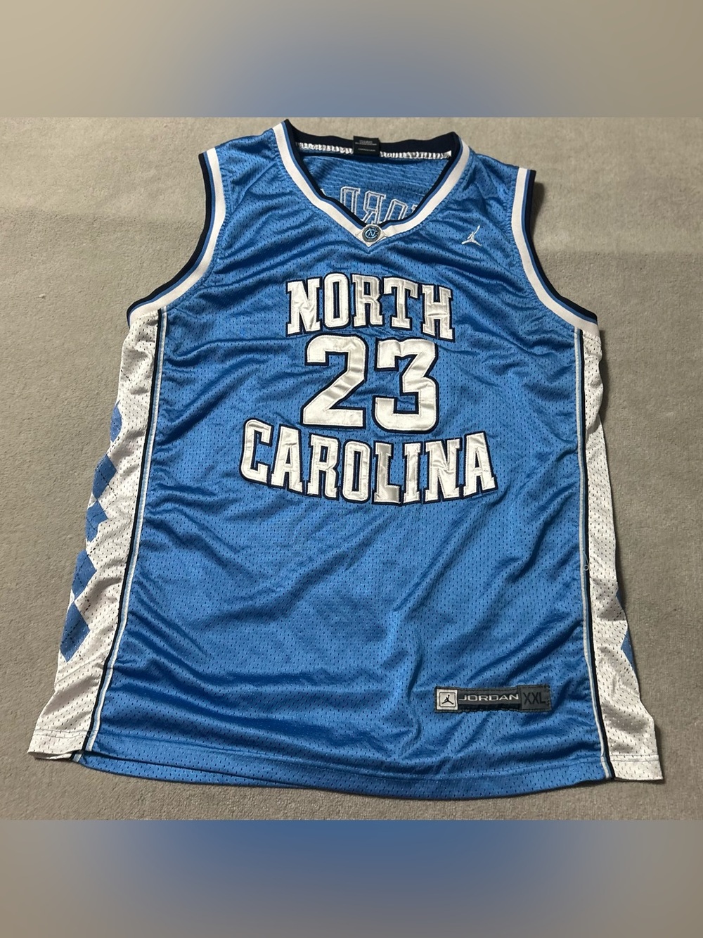 Michael Jordan #23 North Carolina Tar Heels Stitched Basketball Jersey -Size XXL